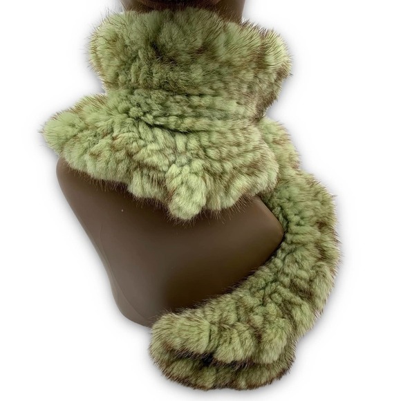 90's Parisian couture designer green mink scarf - Picture 7 of 15